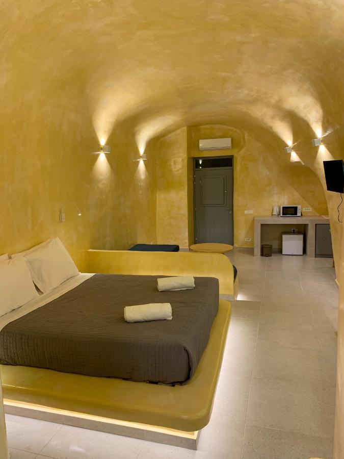 Metaxas Residence Santorini Conelia Cave Fira  Esterno foto
